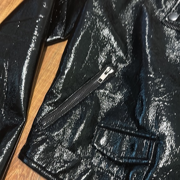 B. Young faux patent leather moto jacket - Picture 3 of 5